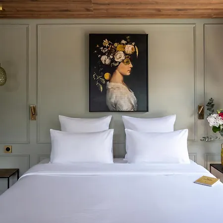 Excelsior Hotel 4*